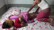 सेक्सी फिल्म वीडियो बीमार मालकिन को राजू नौकर ने मालिश करने के बाद चोदा HD